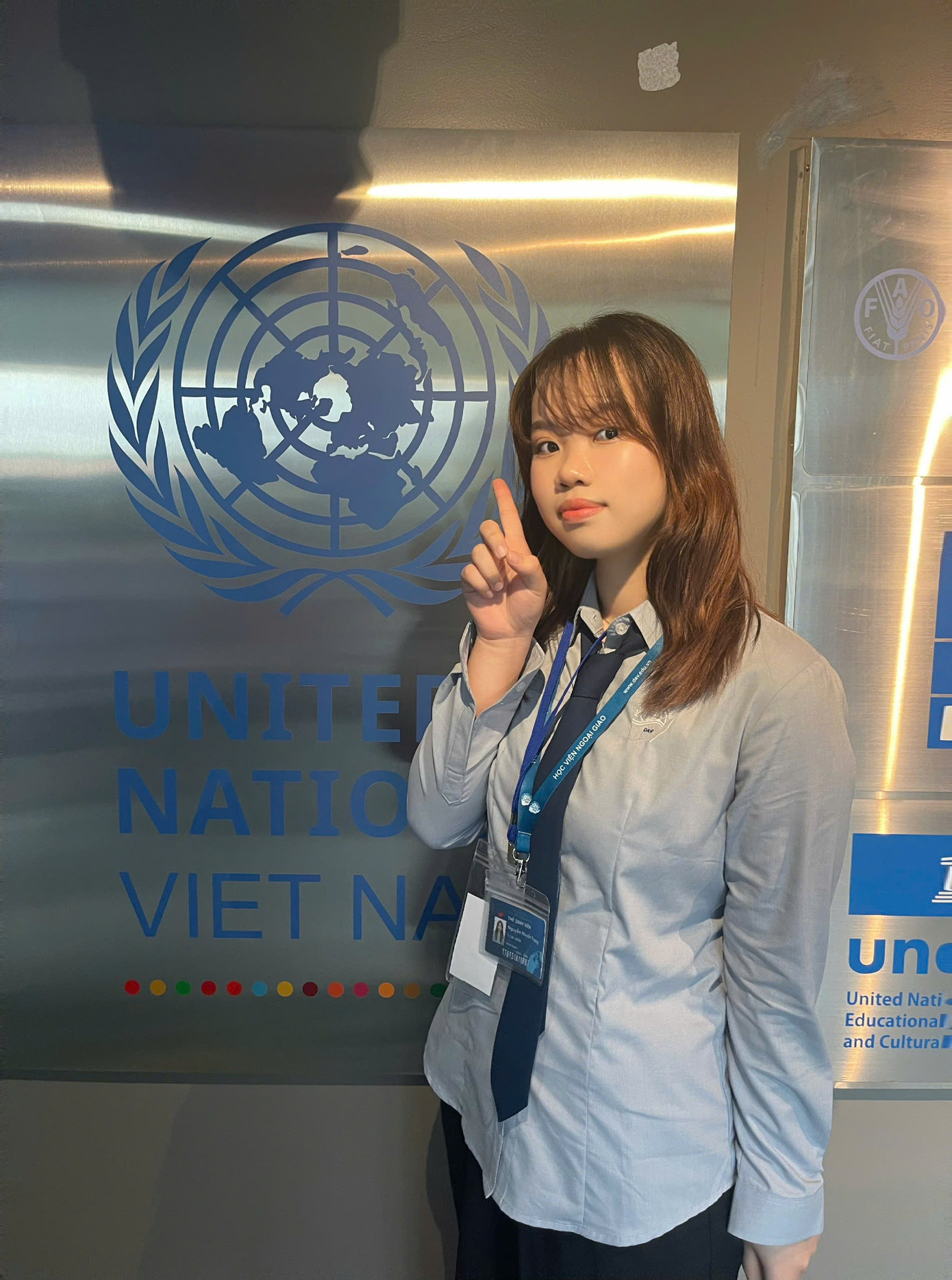 Huyền Trang tại Tòa nhà Xanh Một Liên Hợp Quốc.