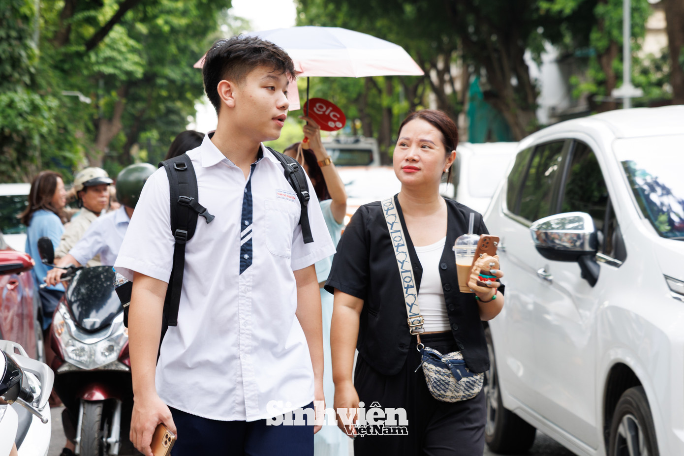 Vào sáng mai, ngày 27/6, các thí sinh sẽ bước vào ngày thi cuối cùng với bài thi tổ hợp tự chọn và khép lại Kỳ thi tốt nghiệp THPT năm 2025.