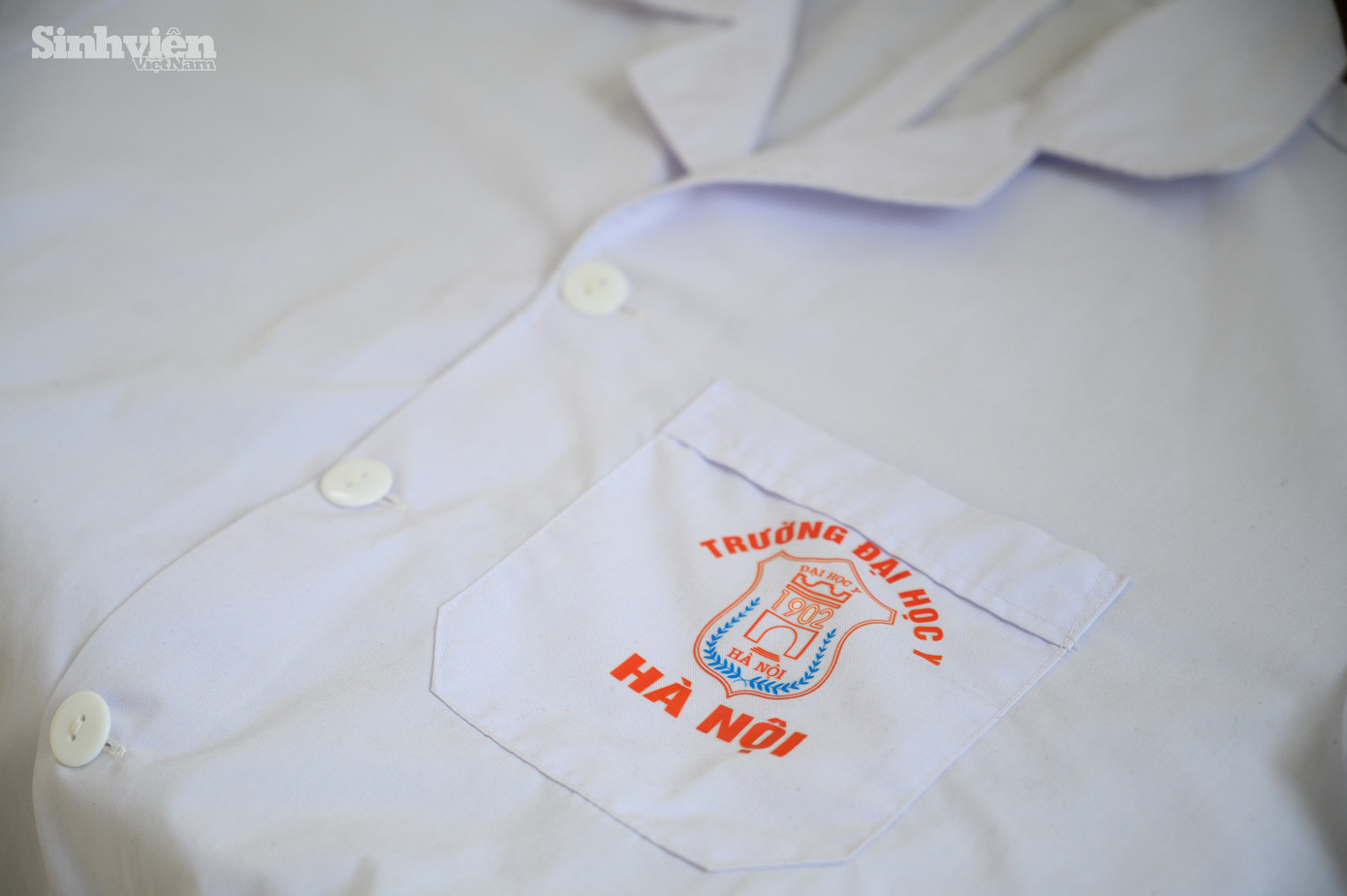 Dù khối lượng kiến thức mênh mông, lịch học dày đặc suốt tuần, Đức chưa bao giờ cảm thấy mông lung về lựa chọn năm 18 tuổi. Đức hiểu rằng, trên con đường trở thành một bác sĩ giỏi, việc học không bao giờ kết thúc.