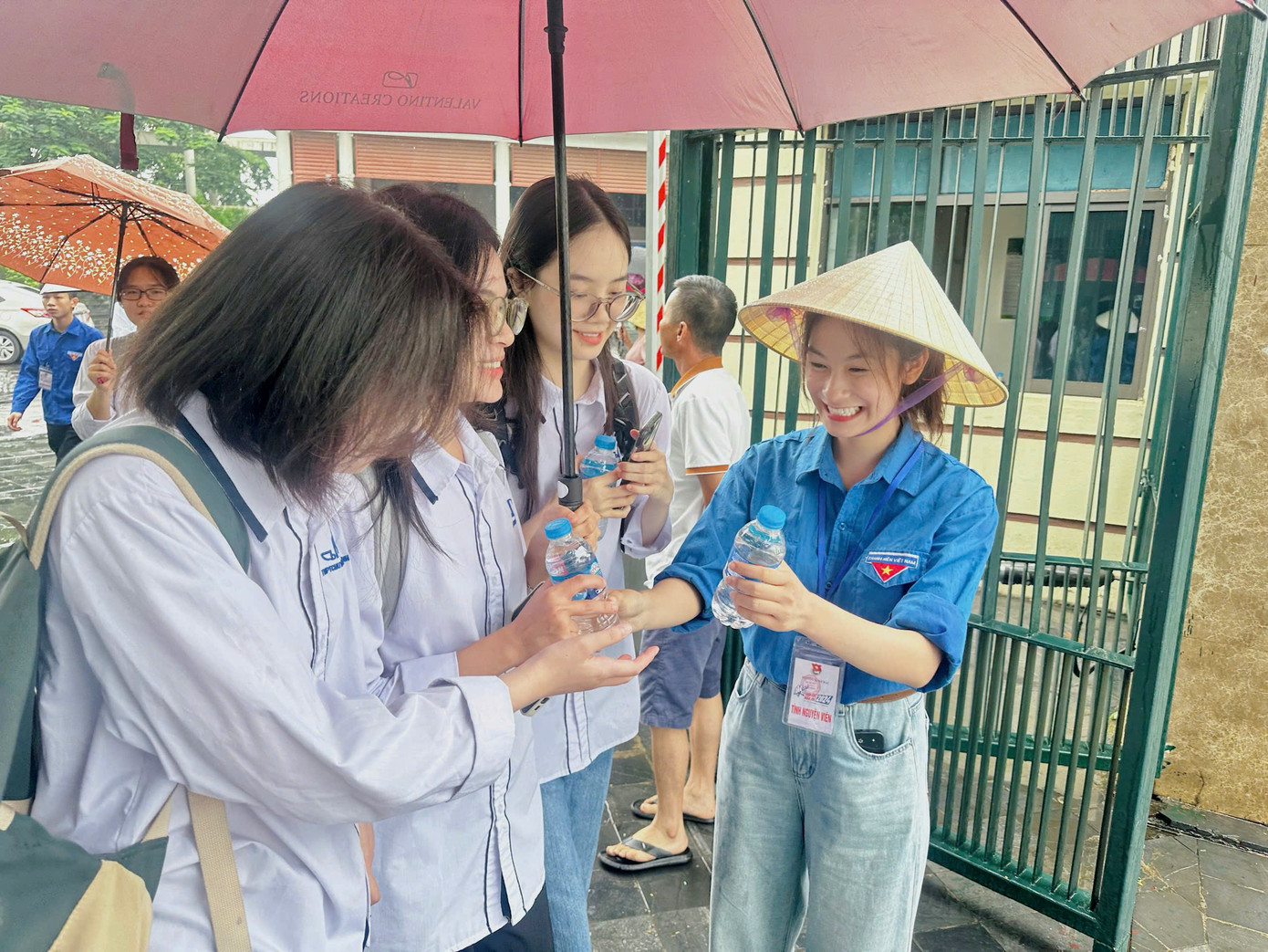 Quỳnh Giang tham gia Tiếp sức mùa thi.