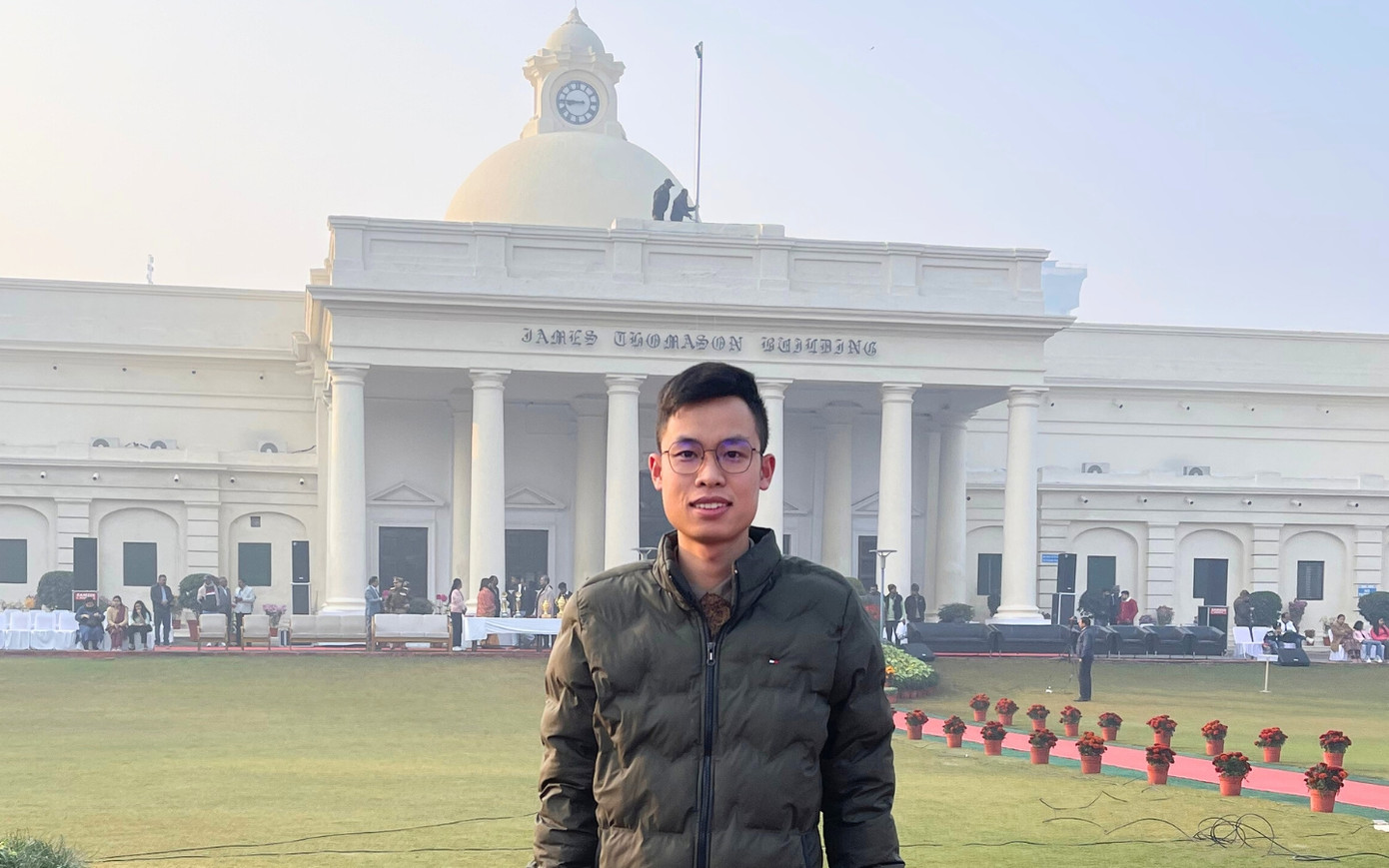 Hoàng Mạnh tại Lễ kỷ niệm Ngày Cộng hoà Ấn Độ 26/1/2025 ở IIT Roorkee. Hoàng Mạnh tại Lễ kỷ niệm Ngày Cộng hoà Ấn Độ 26/1/2025 ở IIT Roorkee.