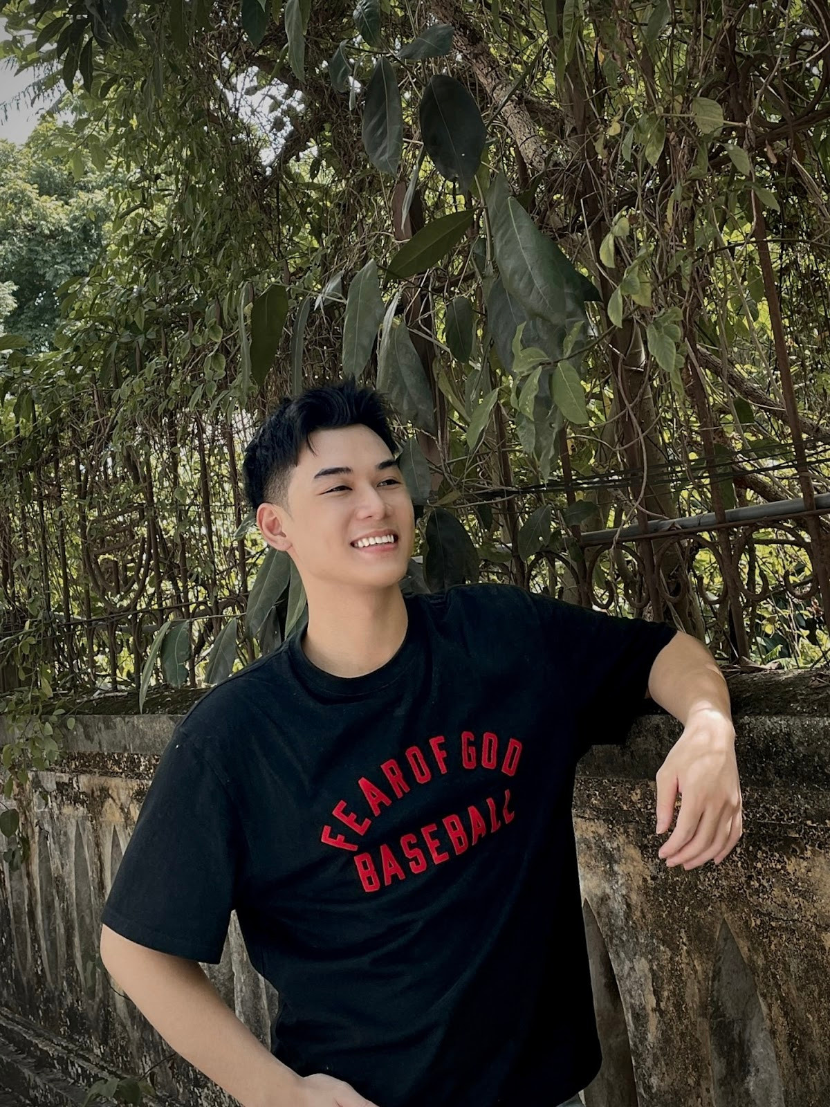 Hùng Anh không chỉ mở lối ra thế giới mà còn lan tỏa lối sống tử tế và đầy cảm hứng đến cộng đồng. Hùng Anh không chỉ mở lối ra thế giới mà còn lan tỏa lối sống tử tế và đầy cảm hứng đến cộng đồng.