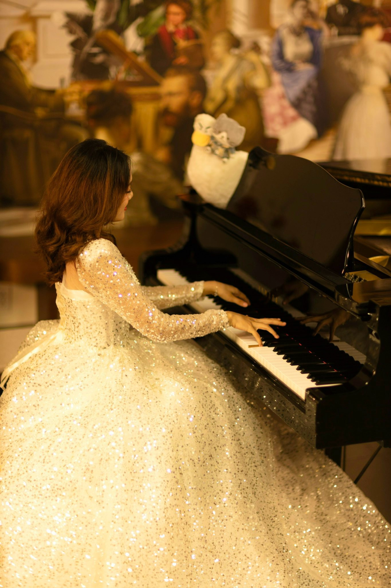 Ngọc Ánh được mời biểu diễn trong nhiều chương trình lớn và có cơ hội đứng vị trí Solist tại những sự kiện uy tín, chứng tỏ vị thế vững vàng của mình trong ngành. Ngọc Ánh được mời biểu diễn trong nhiều chương trình lớn và có cơ hội đứng vị trí Solist tại những sự kiện uy tín, chứng tỏ vị thế vững vàng của mình trong ngành.