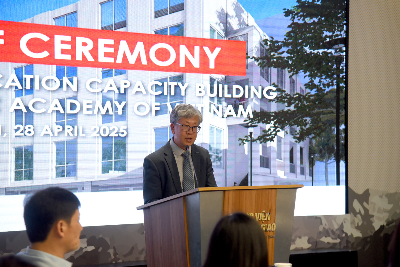 Ông Lee Byung Hwa, Giám đốc Quốc gia KOICA tại Việt Nam phát biểu tại buổi lễ.