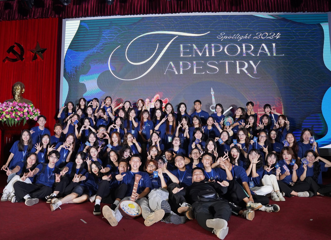 Với vai trò Trưởng ban Tổ chức sự kiện Spotlight 2024 và Phó ban Spotlight 2023, Diệu Yến đã có nhiều đóng góp cho hoạt động của trường cũng như của khoa của mình theo học. Với vai trò Trưởng ban Tổ chức sự kiện Spotlight 2024 và Phó ban Spotlight 2023, Diệu Yến đã có nhiều đóng góp cho hoạt động của trường cũng như của khoa của mình theo học.