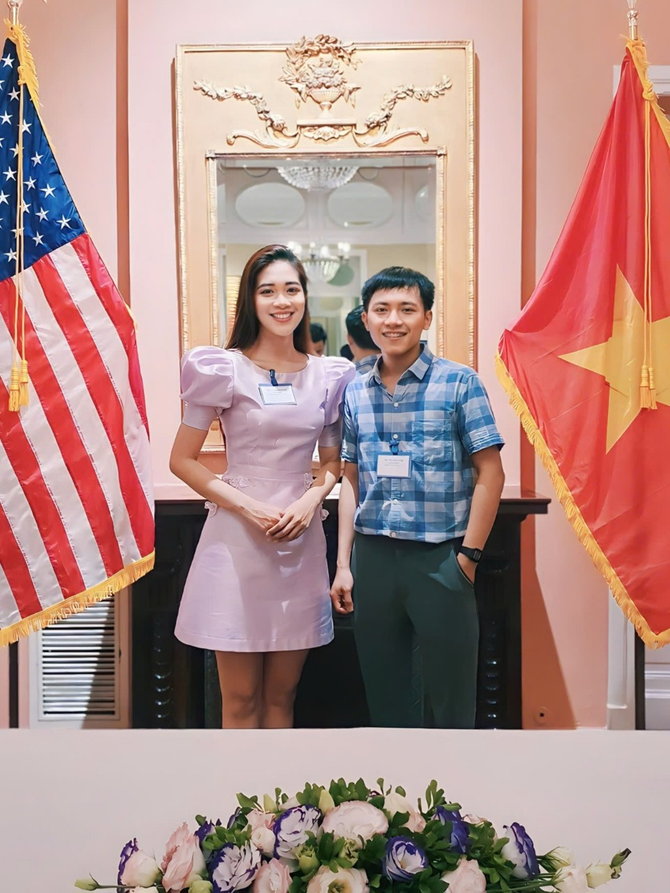 Chàng trai có thói quen học Tiếng Anh đang khiến nhiều bạn trẻ hào hứng: học qua các chương trình hoa hậu. Chàng trai có thói quen học Tiếng Anh đang khiến nhiều bạn trẻ hào hứng: học qua các chương trình hoa hậu.