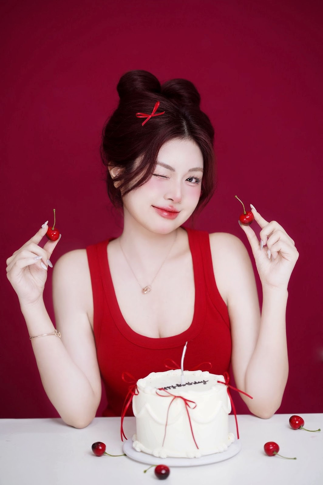 Cô nàng xinh đẹp Bùi Quỳnh Anh là Quản lý Marketing và content creator TikTok với 1,4 triệu người theo dõi.