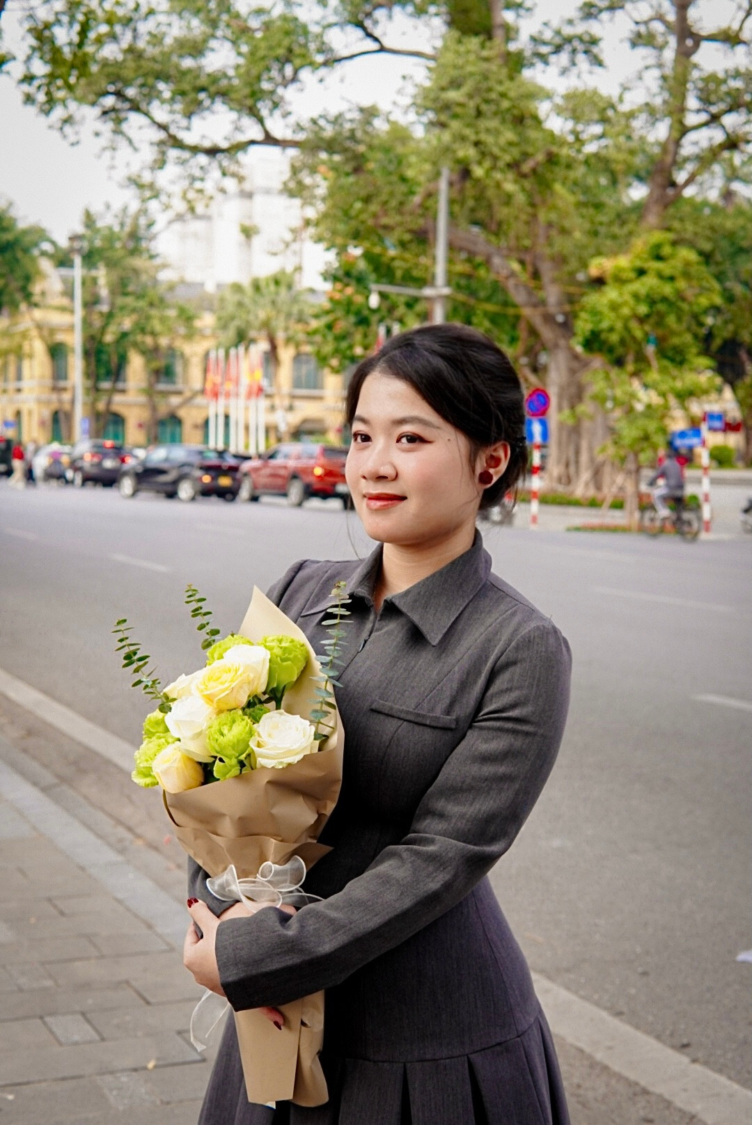 Hoàng Thị Thảo Anh (sinh năm 2003) là sinh viên Học viện Ngoại giao.