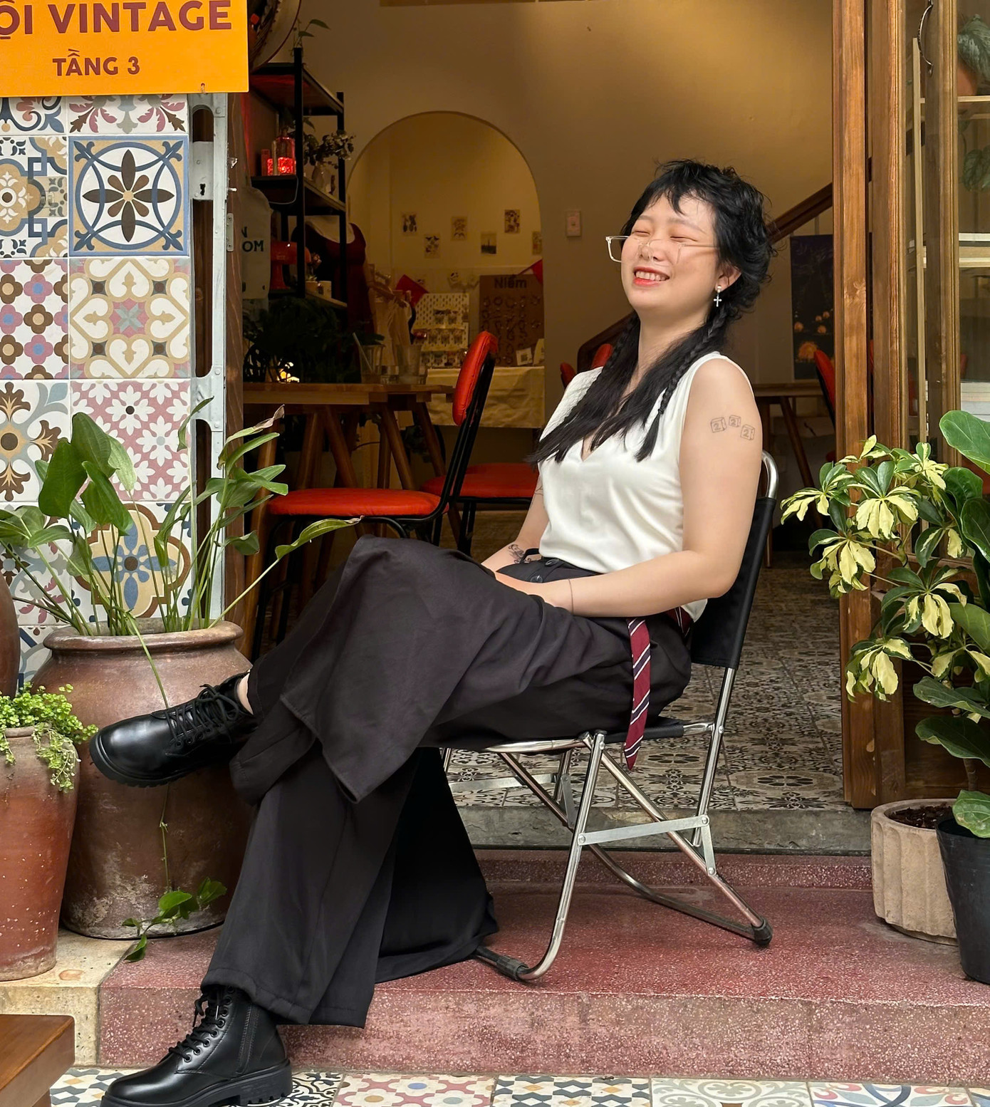 Những khó khăn không khiến Trần Nghiên gục ngã, mà là động lực để cô cống hiến nhiều hơn cho âm nhạc và nghệ thuật.