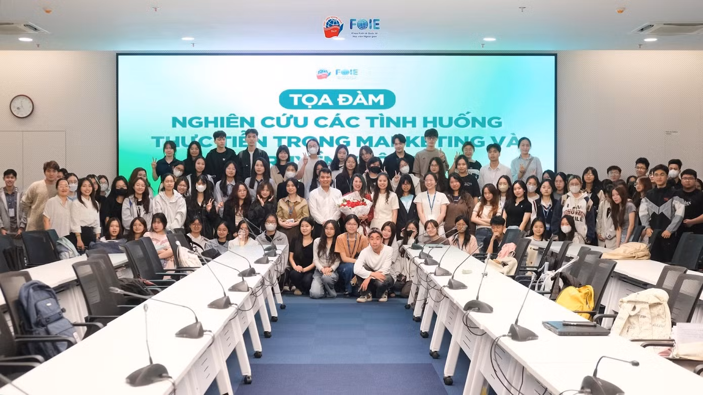 Các tọa đàm do Khoa Kinh tế quốc tế tổ chức.