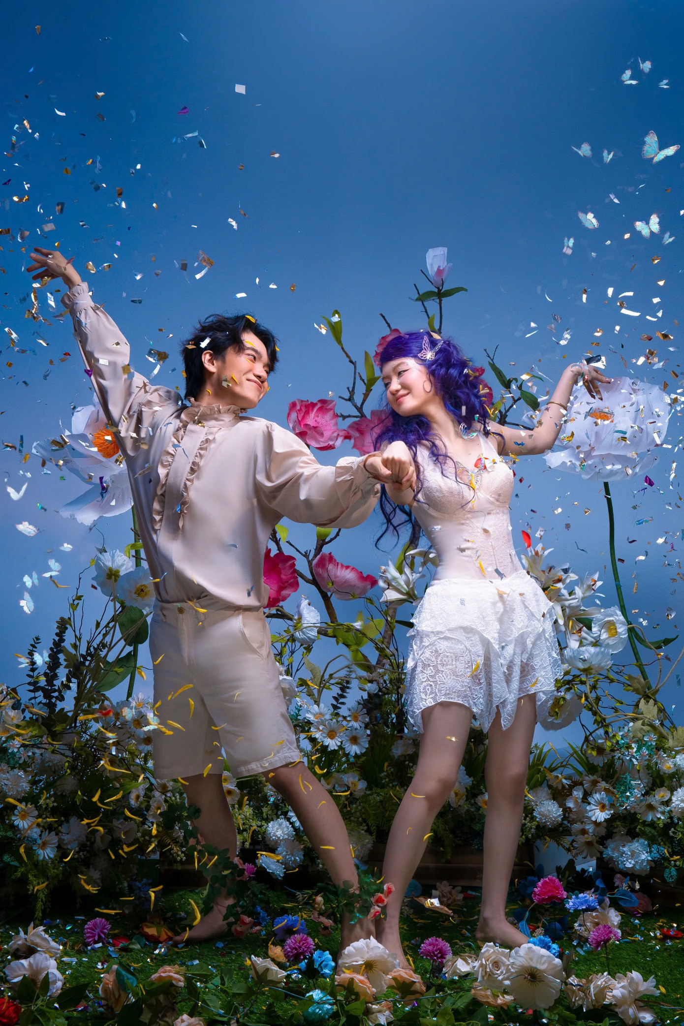 “Flower and Butterfly” - Bộ ảnh kể câu chuyện về tình yêu, sức mạnh diệu kỳ có thể tái sinh và sưởi ấm tâm hồn, được thể hiện thông qua sự kết hợp giữa hoa và bướm. “Flower and Butterfly” - Bộ ảnh kể câu chuyện về tình yêu, sức mạnh diệu kỳ có thể tái sinh và sưởi ấm tâm hồn, được thể hiện thông qua sự kết hợp giữa hoa và bướm.