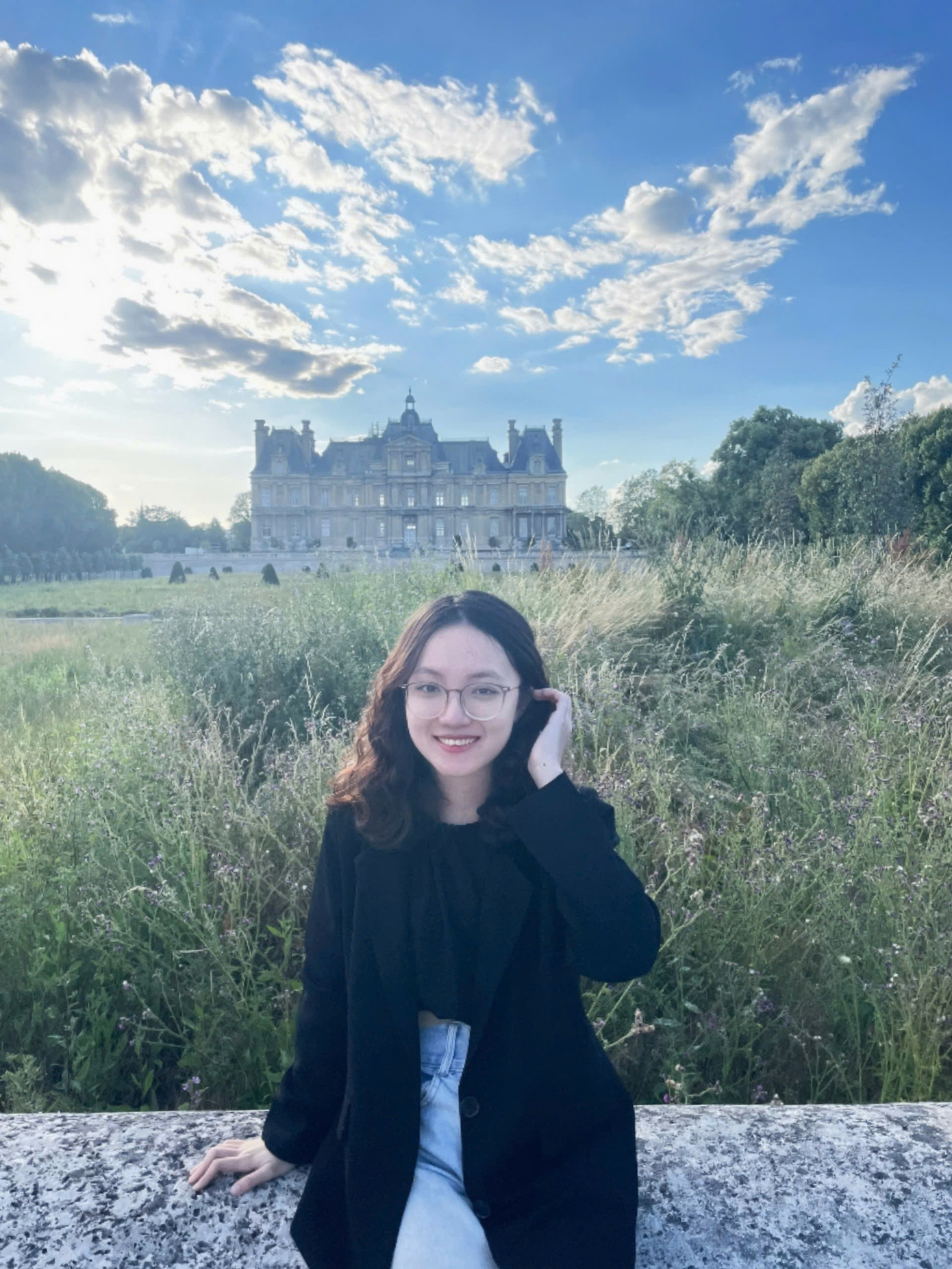 Việc học tập và tham gia các cuộc thi học thuật đã giúp Chiến có cơ hội được mở rộng vốn hiểu biết về pháp luật, chính sách môi trường tại Việt Nam và thế giới. Việc học tập và tham gia các cuộc thi học thuật đã giúp Chiến có cơ hội được mở rộng vốn hiểu biết về pháp luật, chính sách môi trường tại Việt Nam và thế giới.