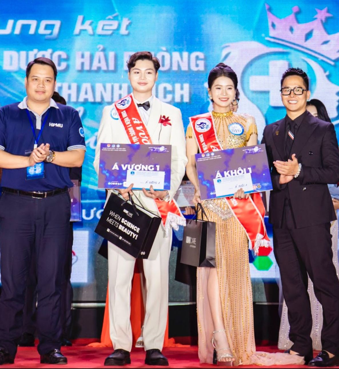 Kim Thúy giành Giải Á khôi 1 Sinh viên Y Dược Hải Phòng Thanh lịch. Kim Thúy giành Giải Á khôi 1 Sinh viên Y Dược Hải Phòng Thanh lịch.