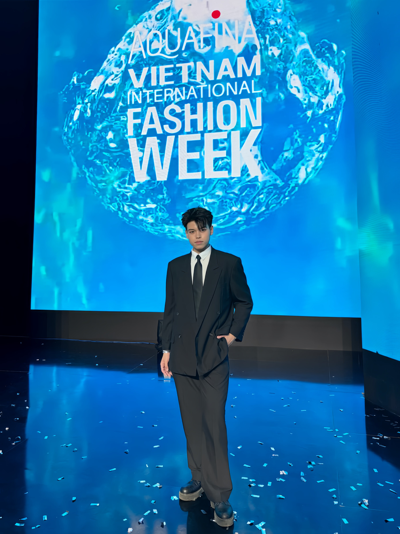 Sinh Thành không chỉ nổi bật với thành tích học tập mà còn đam mê với nghệ thuật, thể hiện qua những giải thưởng trong các cuộc thi múa và các hoạt động văn hóa, nghệ thuật. Sinh Thành không chỉ nổi bật với thành tích học tập mà còn đam mê với nghệ thuật, thể hiện qua những giải thưởng trong các cuộc thi múa và các hoạt động văn hóa, nghệ thuật.