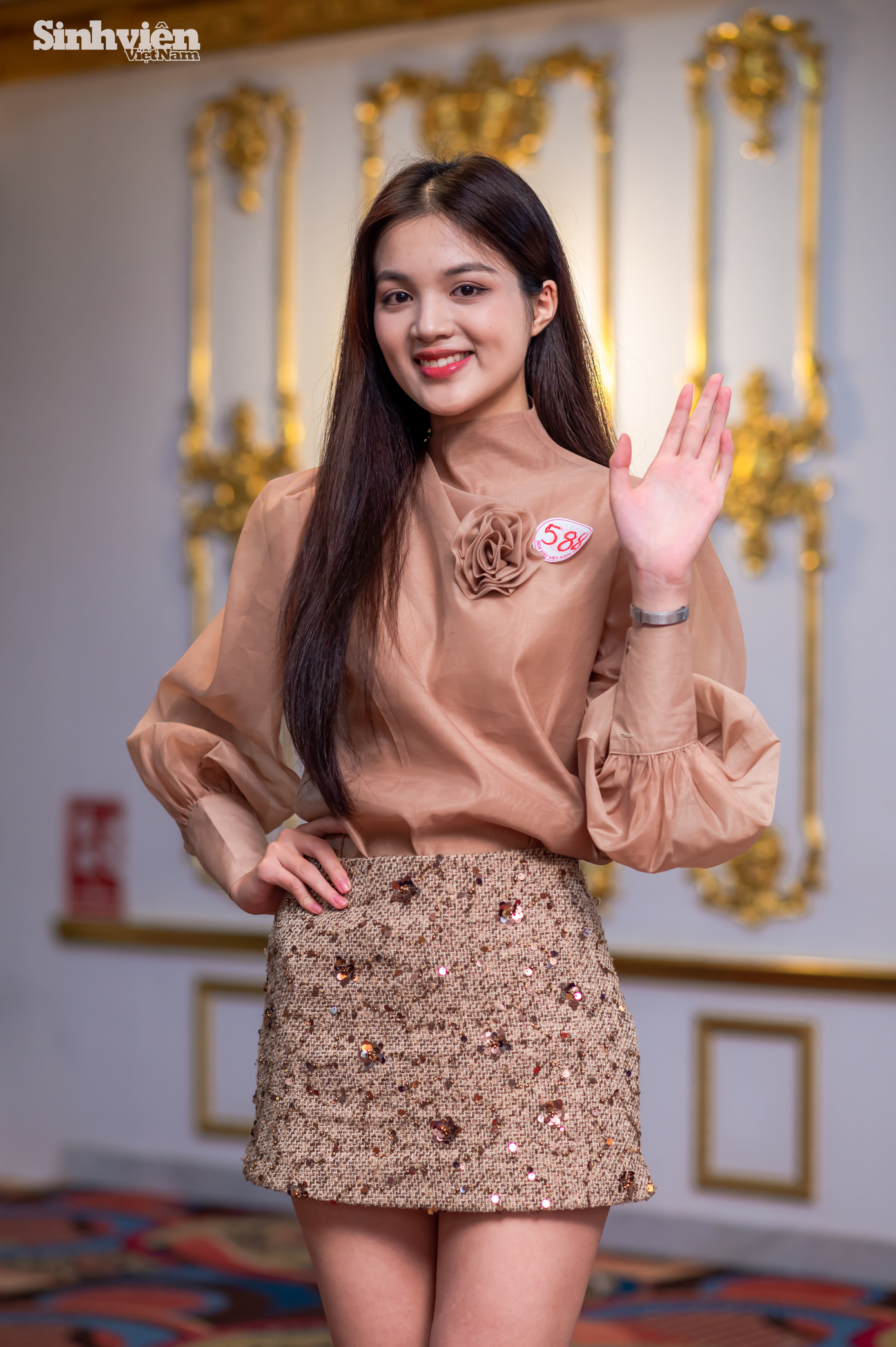 Trần Minh Thu cảm nhận niềm vui vỡ òa và hạnh phúc ngập tràn khi được nghe tên mình trong danh sách top 26 đi tiếp vòng Chung khảo miền Bắc. Chứng kiến số lượng thí sinh đông đảo, mức độ cạnh tranh khốc liệt, cô càng cảm thấy tự hào và xúc động khi có cơ hội được bước tiếp vào vòng trong. Minh Thu chia sẻ rằng, với cô, Hoa hậu Việt Nam không chỉ là một cuộc thi về sắc đẹp mà còn là nơi tôn vinh những giá trị truyền thống của người phụ nữ Việt Nam thời hiện đại.