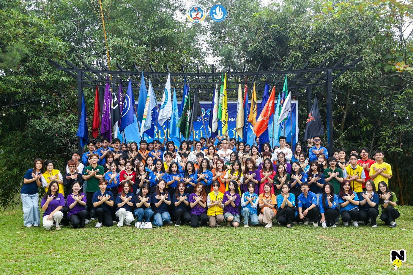 Mai Thanh cùng các đại biểu tham dự chương trình Tập huấn Cán bộ Hội 2025 do Hội Sinh viên Đại học Kinh tế Quốc dân (HSV-NEU)