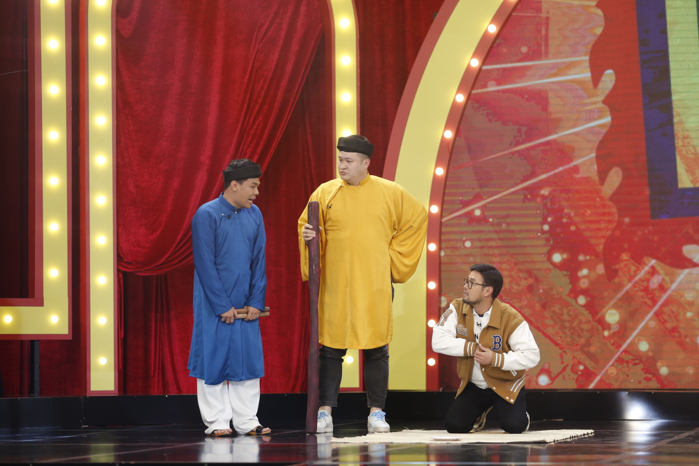 Khán giả được quyền đề xuất ý tưởng, góp phần tạo nên những tiểu phẩm thú vị và sát với thực tế. Khán giả được quyền đề xuất ý tưởng, góp phần tạo nên những tiểu phẩm thú vị và sát với thực tế.