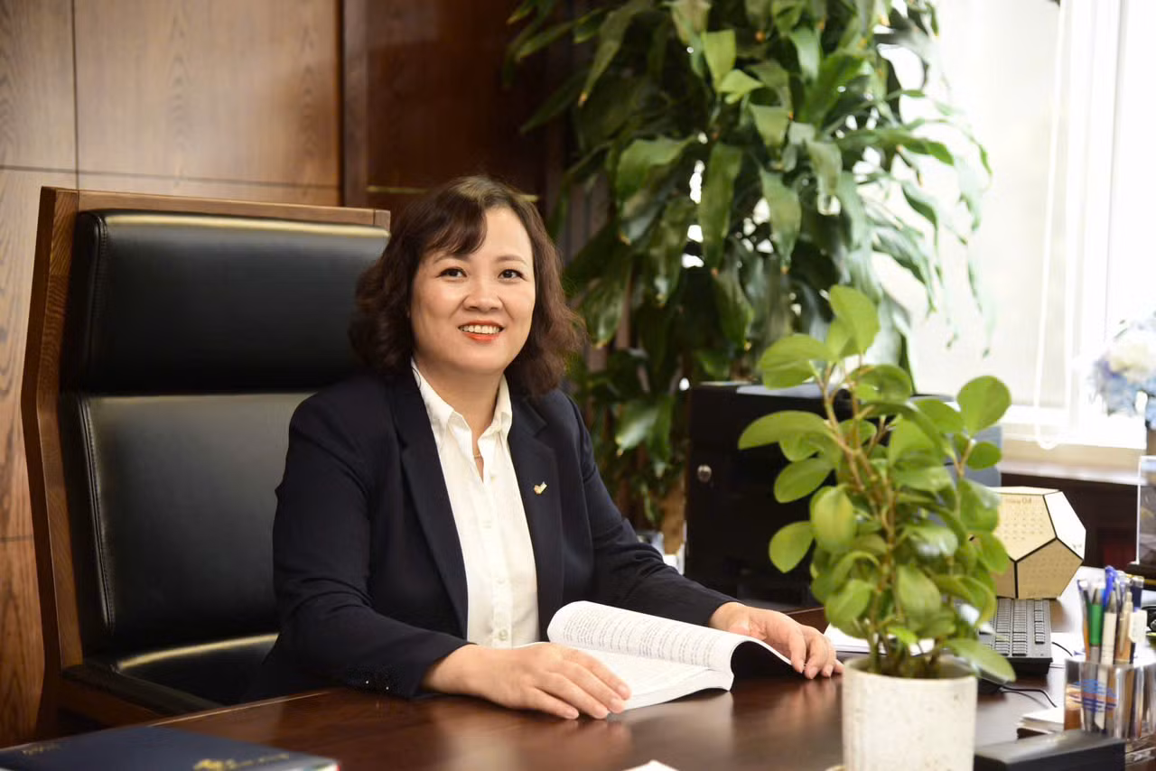 Giáo sư, Tiến sĩ Đinh Thị Mai Thanh.