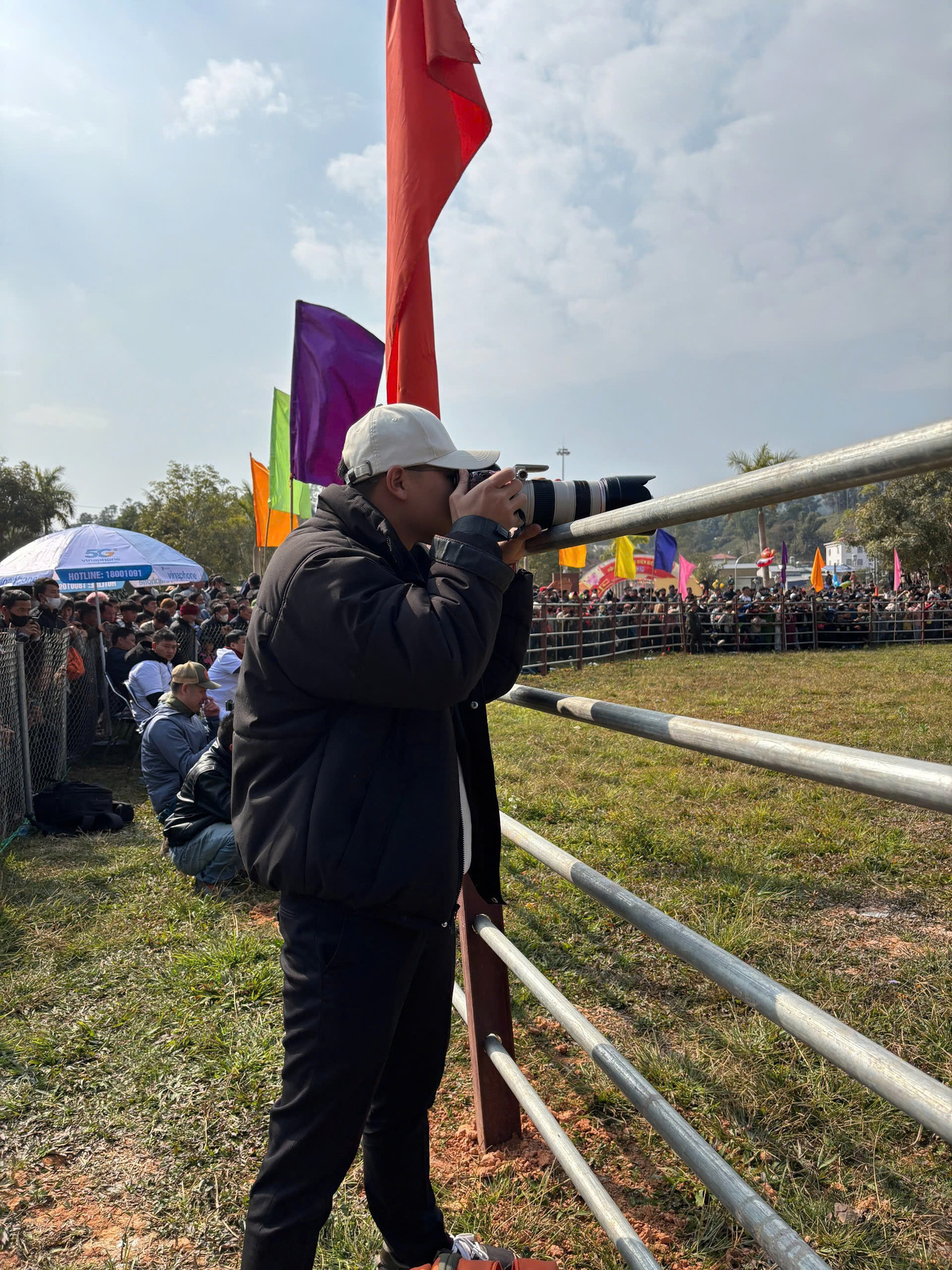 Đam mê văn hóa và nghiệp báo chí giúp Đạt nhận ra rằng thế hệ trẻ cần đóng vai trò chủ đạo trong việc gìn giữ và quảng bá những giá trị này.