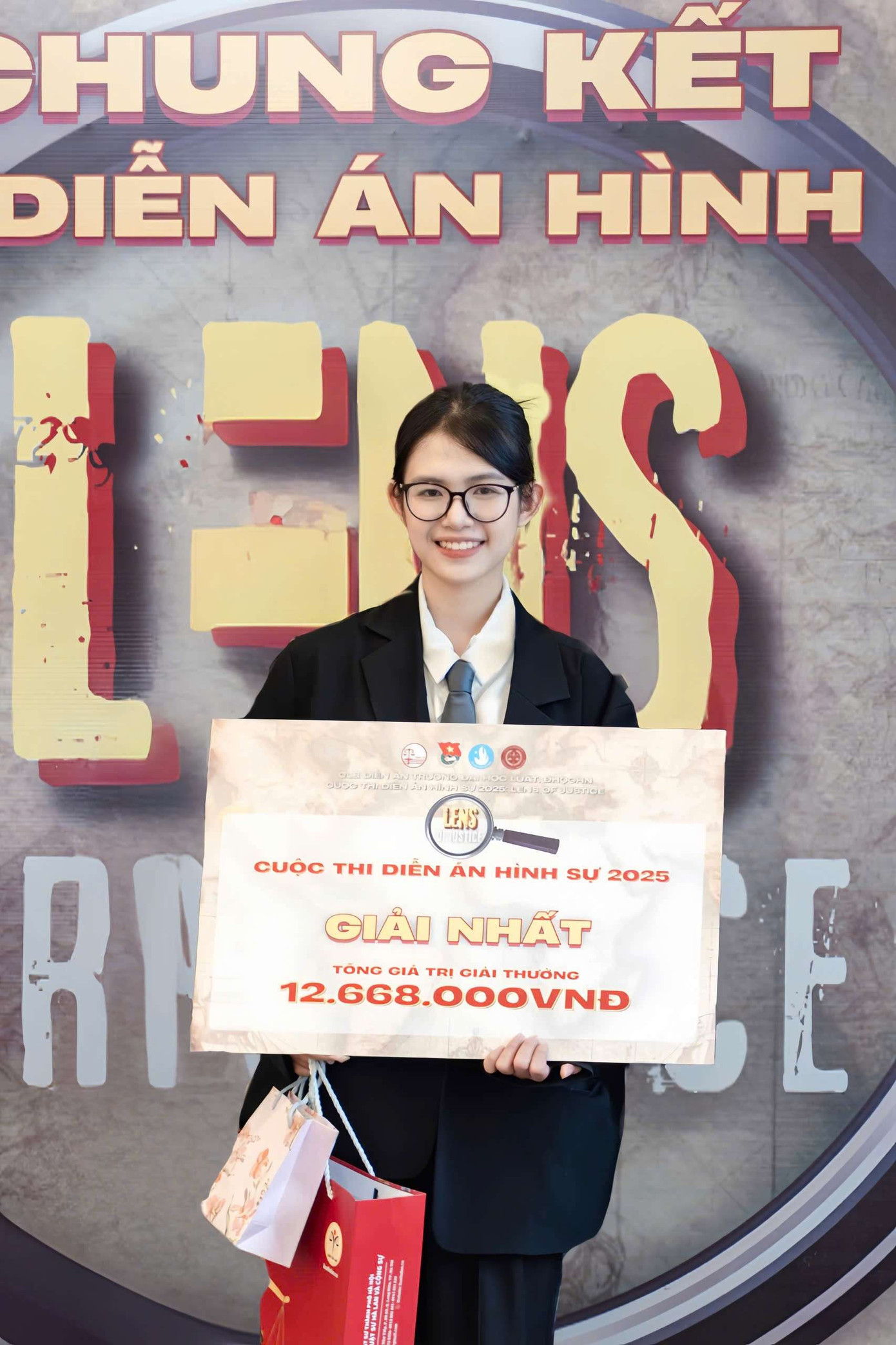 Huệ Chi xuất sắc giành giải Nhất cuộc thi “Diễn án hình sự 2025”.