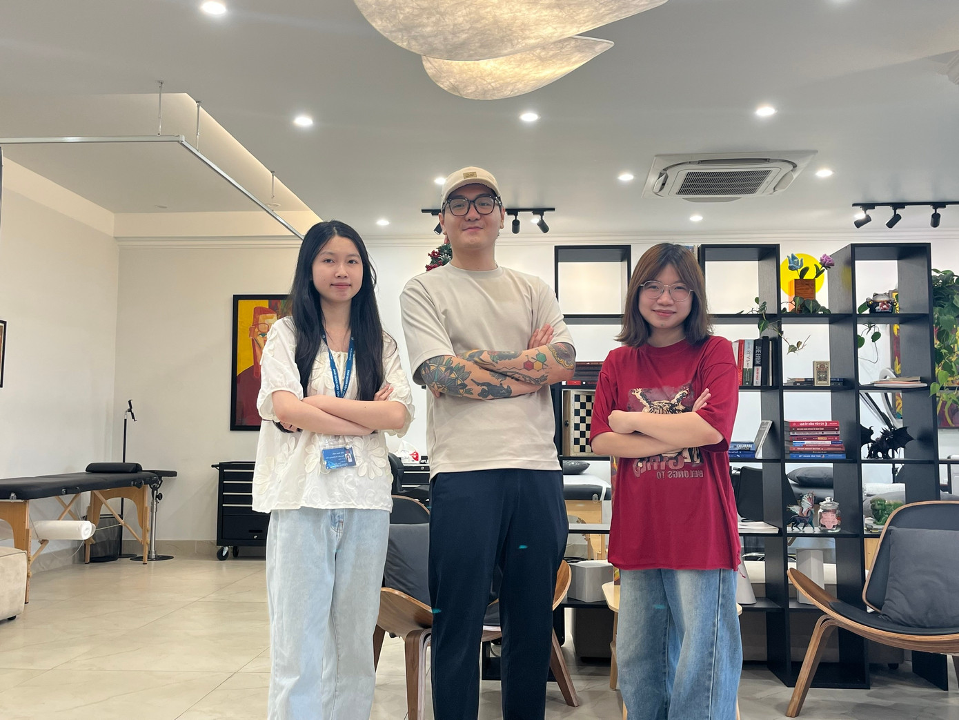 Ngọc Mai có những trải nghiệm thú vị cùng các bạn ở Học viện Ngoại giao. Ngọc Mai có những trải nghiệm thú vị cùng các bạn ở Học viện Ngoại giao.