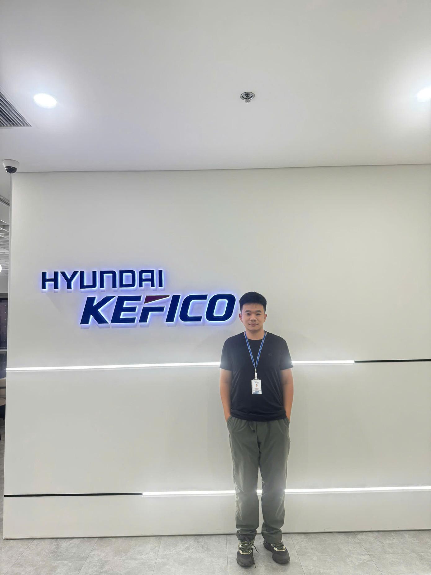 Nhật Minh tại công ty Huyndai Kefico. Nhật Minh tại công ty Huyndai Kefico.