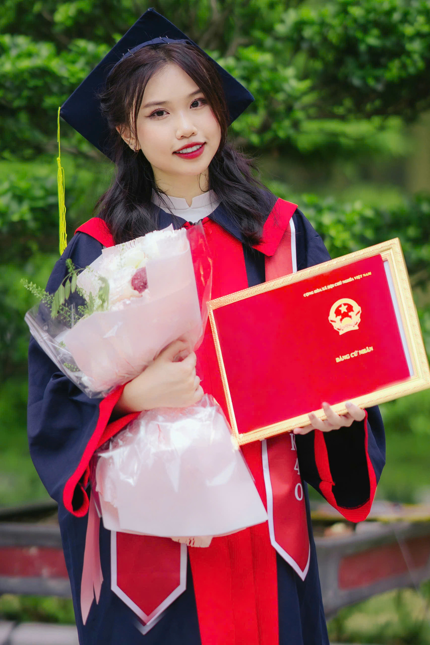 Sau khi tốt nghiệp, Khánh Huyền hiện công tác tại Phòng Truyền thông và Quảng cáo, Tổng công ty Viễn thông Viettel. Sau khi tốt nghiệp, Khánh Huyền hiện công tác tại Phòng Truyền thông và Quảng cáo, Tổng công ty Viễn thông Viettel.