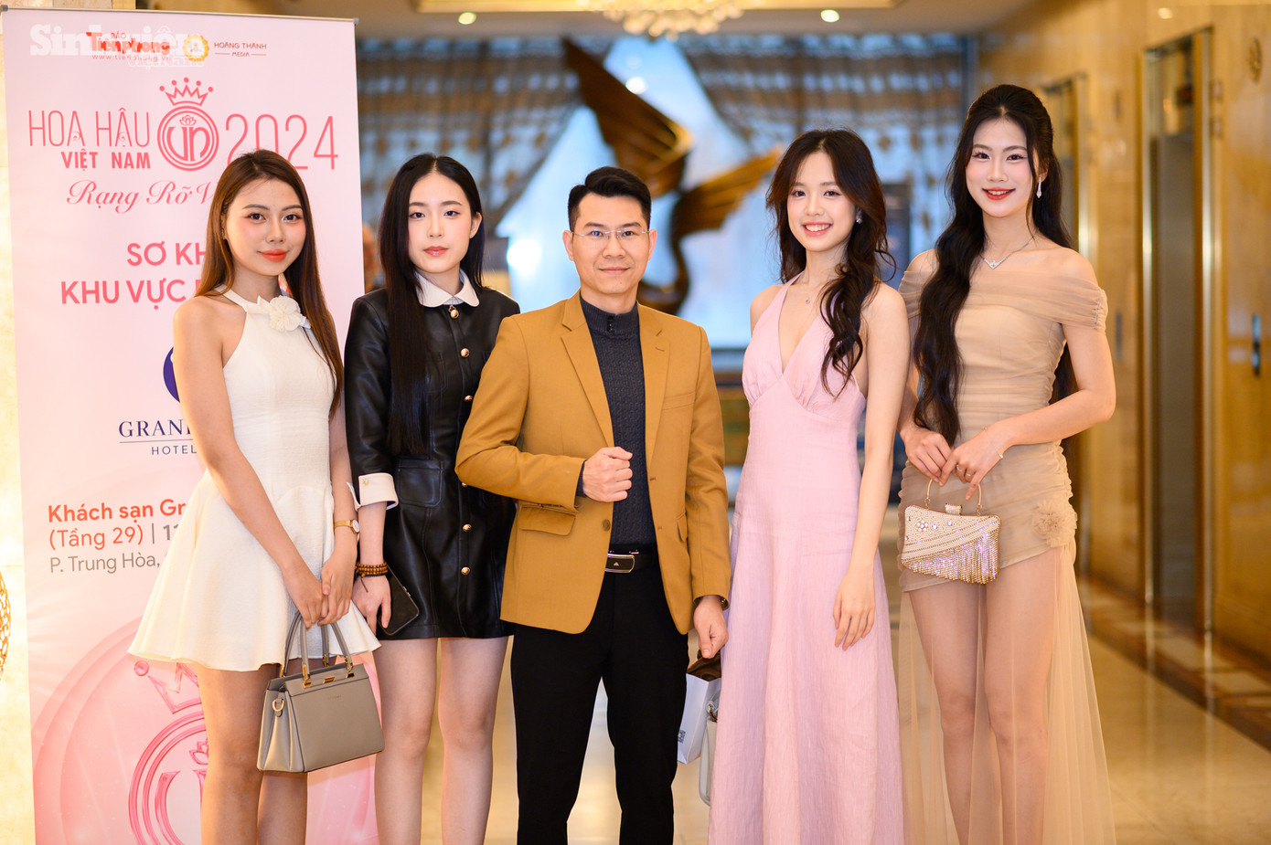 Người thầy 'mát tay' dẫn học trò đi thi Hoa hậu Việt Nam ảnh 1 Người thầy 'mát tay' dẫn học trò đi thi Hoa hậu Việt Nam ảnh 1