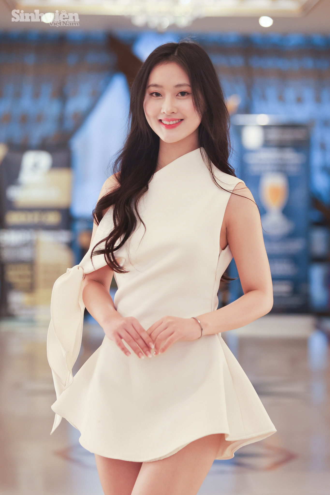 Những thí sinh đầu tiên từ Trường Đại học Ngoại thương đến Vòng Sơ khảo. Những thí sinh đầu tiên từ Trường Đại học Ngoại thương đến Vòng Sơ khảo.