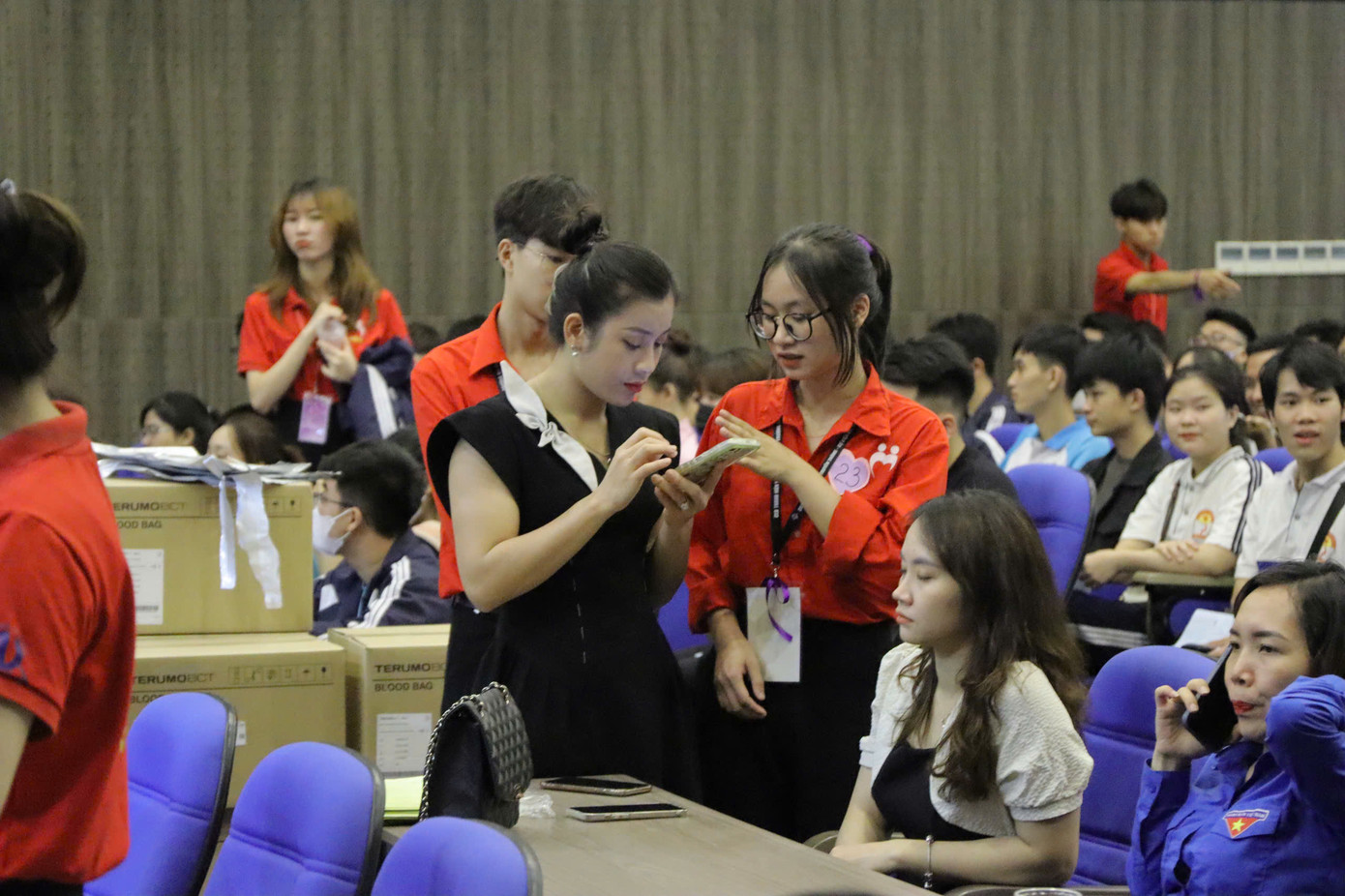 Sự kiện Bằng lăng tím 2023 mà cô nàng đảm nhận vai trò tổ chức chính đã thu về 573 đơn vị máu - phá kỷ lục các năm trước. Sự kiện Bằng lăng tím 2023 mà cô nàng đảm nhận vai trò tổ chức chính đã thu về 573 đơn vị máu - phá kỷ lục các năm trước.