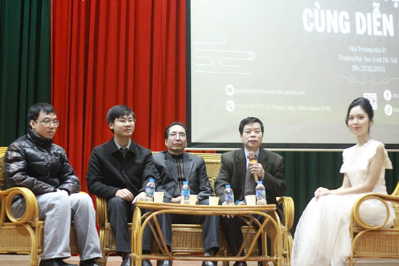 Thảo My là MC Tọa đàm Lý luận và Hiến pháp “Tạc Bích Thâu Quang 2025”.