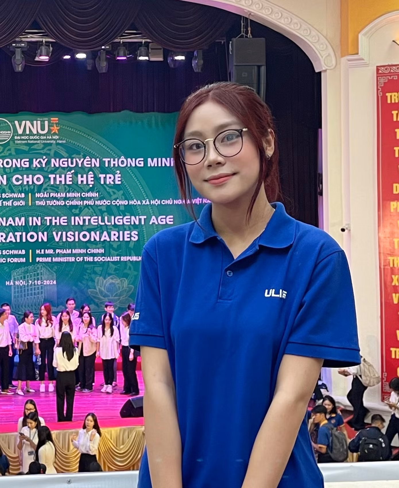 Đỗ Thu Trang (sinh năm 2005) là sinh viên năm hai Trường Đại học Ngoại ngữ (ULIS) - Đại học Quốc gia Hà Nội.