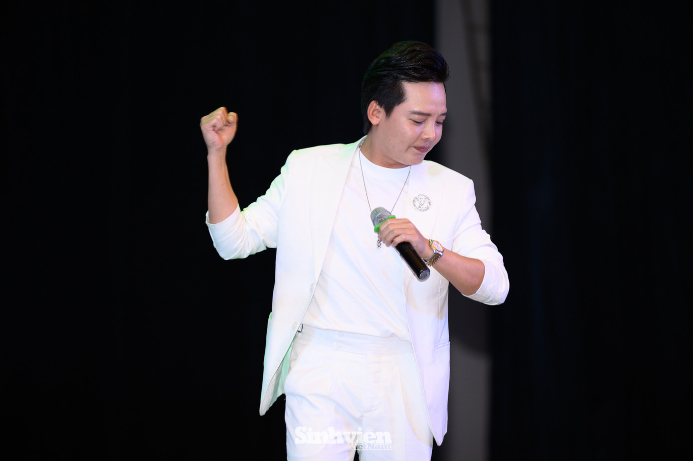 Những khoảnh khắc thăng hoa của hai ca sĩ.