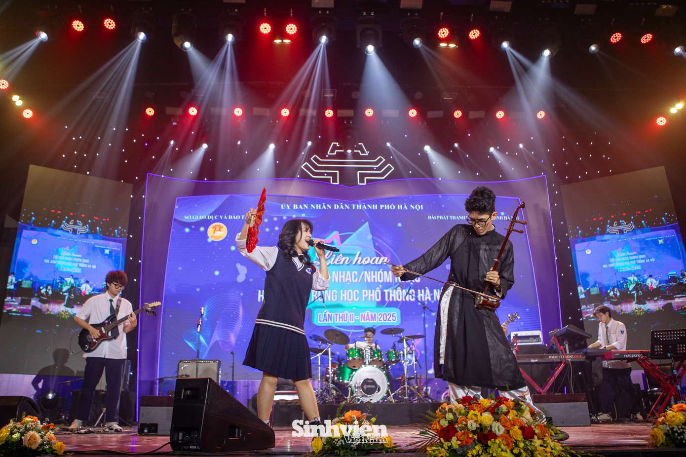 Các ban nhạc sẽ tranh tài qua hai vòng: vòng sơ khảo từ ngày 14/4 đến 16/4, nơi mỗi đội thể hiện hai tác phẩm liên tục thuộc thể loại hòa tấu và đệm hát; vòng chung khảo dự kiến diễn ra vào 20h ngày 28/4, được truyền hình trực tiếp trên kênh H1 của Đài Phát thanh và Truyền hình Hà Nội.