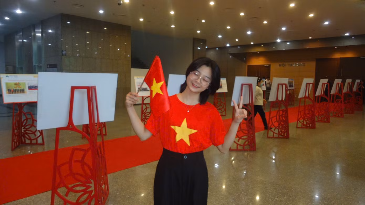 Huệ Anh tại Hội thảo Khoa học Quốc tế tổ chức tại Bộ Ngoại giao.