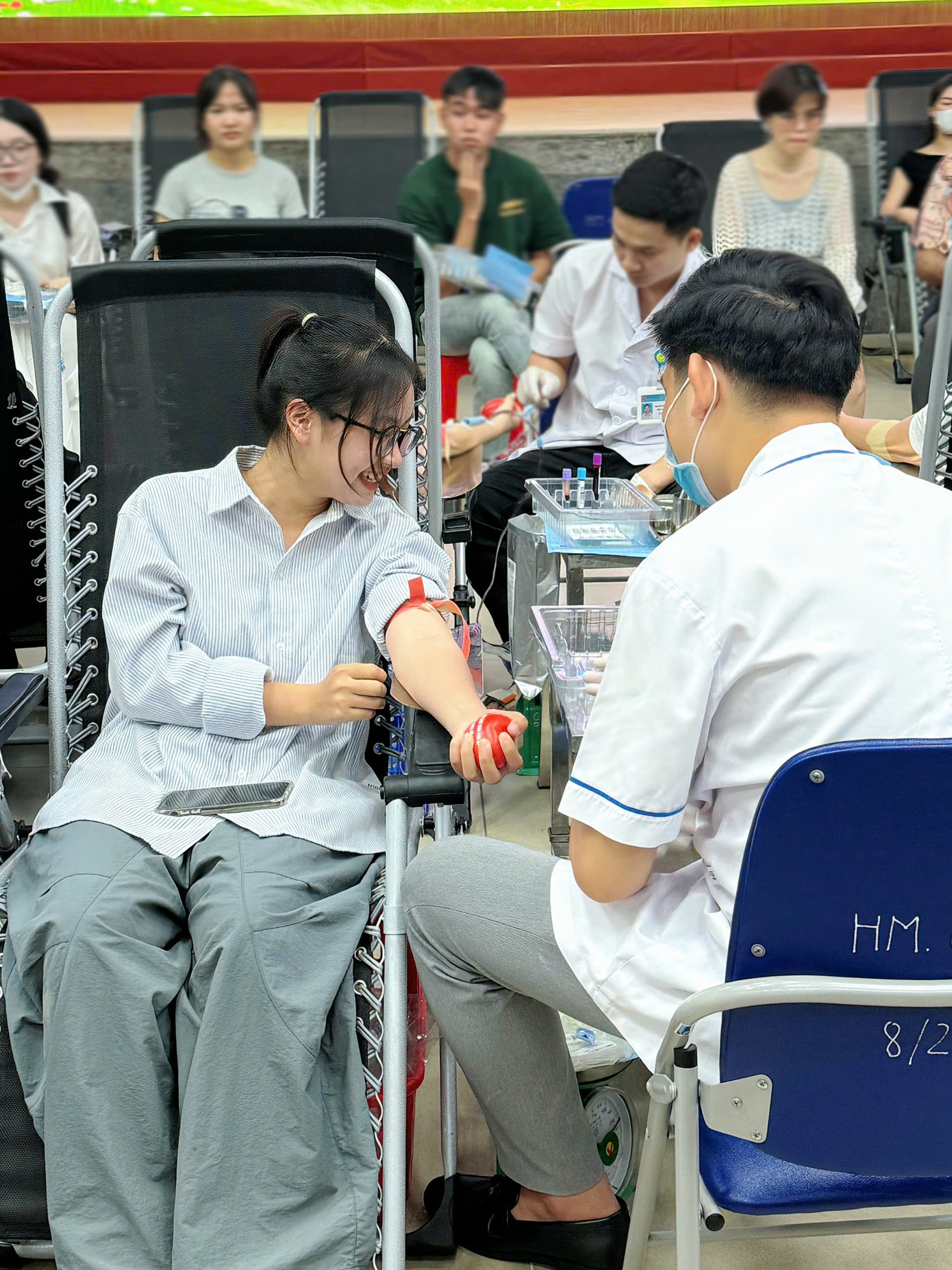 Đỗ Huệ mong muốn các bạn trẻ đừng ngần ngại tham gia vào các hoạt động thiện nguyện, vì mỗi hành động nhỏ đều tạo ra những ý nghĩa lớn lao. Đỗ Huệ mong muốn các bạn trẻ đừng ngần ngại tham gia vào các hoạt động thiện nguyện, vì mỗi hành động nhỏ đều tạo ra những ý nghĩa lớn lao.