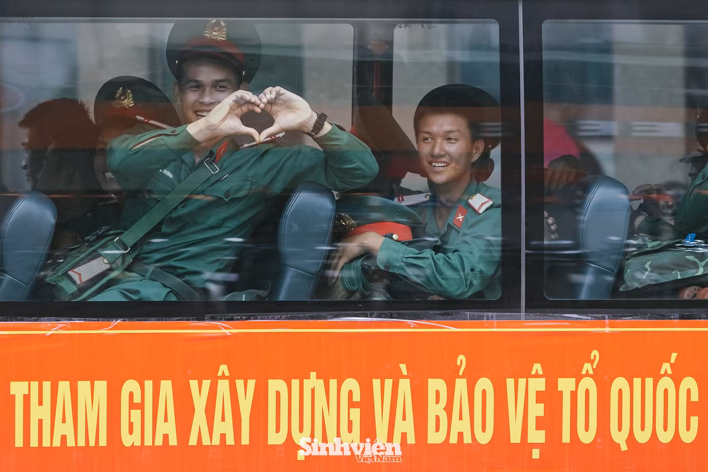 Sau khi có mặt tại Thủ đô, cán bộ, chiến sĩ, lược lượng tham gia diễu binh, diễu hành sẽ bước vào giai đoạn huấn luyện tại Trung tâm Huấn luyện Quân sự Quốc gia 4 và Trường Sĩ quan Lục quân 1 để chuẩn bị cho Lễ diễu binh, diễu hành tại Quảng trường Ba Đình vào dịp Quốc khánh 2/9.