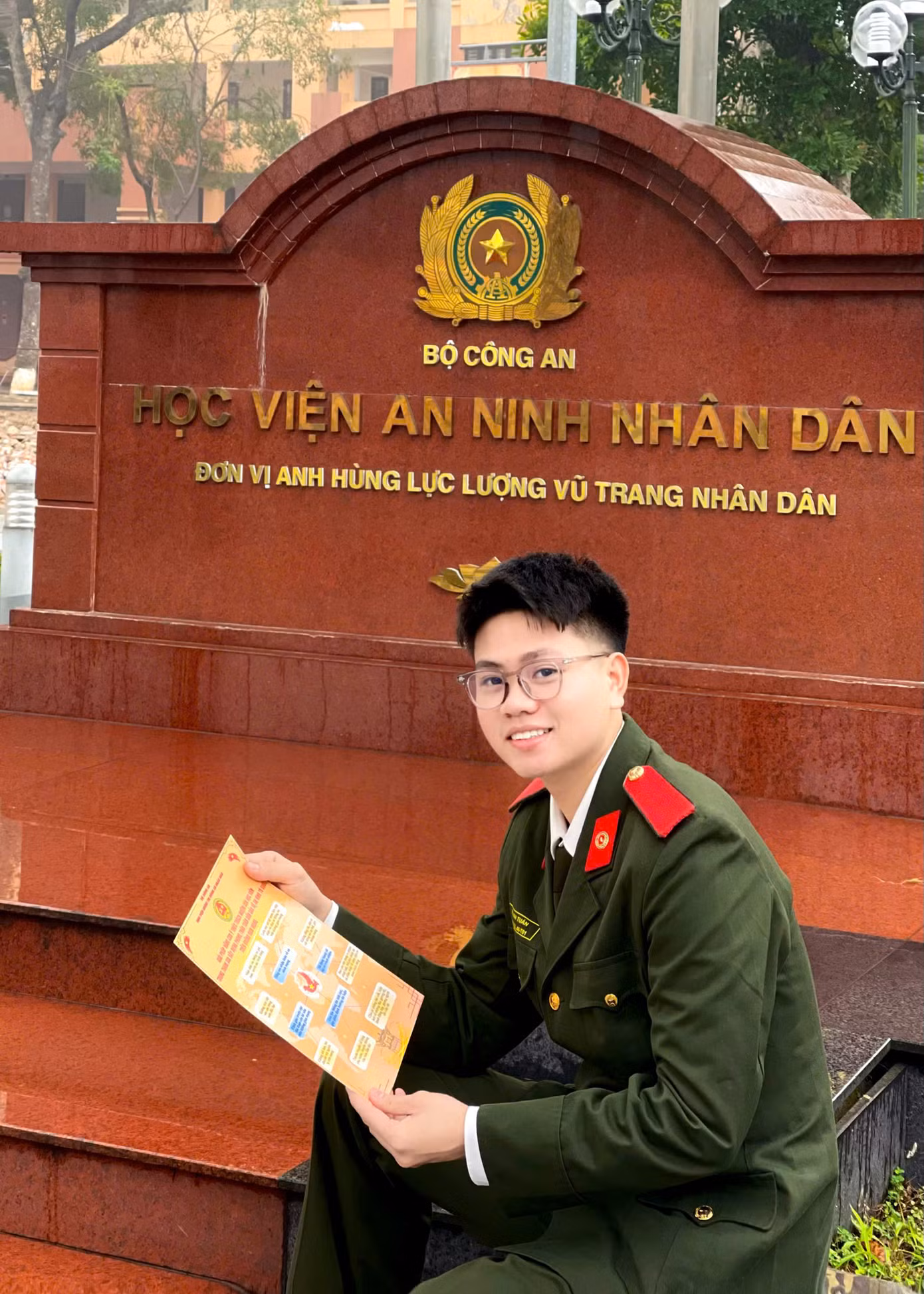 Võ Anh Tuấn là sinh viên ngành Quản lý xuất nhập cảnh và người nước ngoài - Học viện An ninh nhân dân.