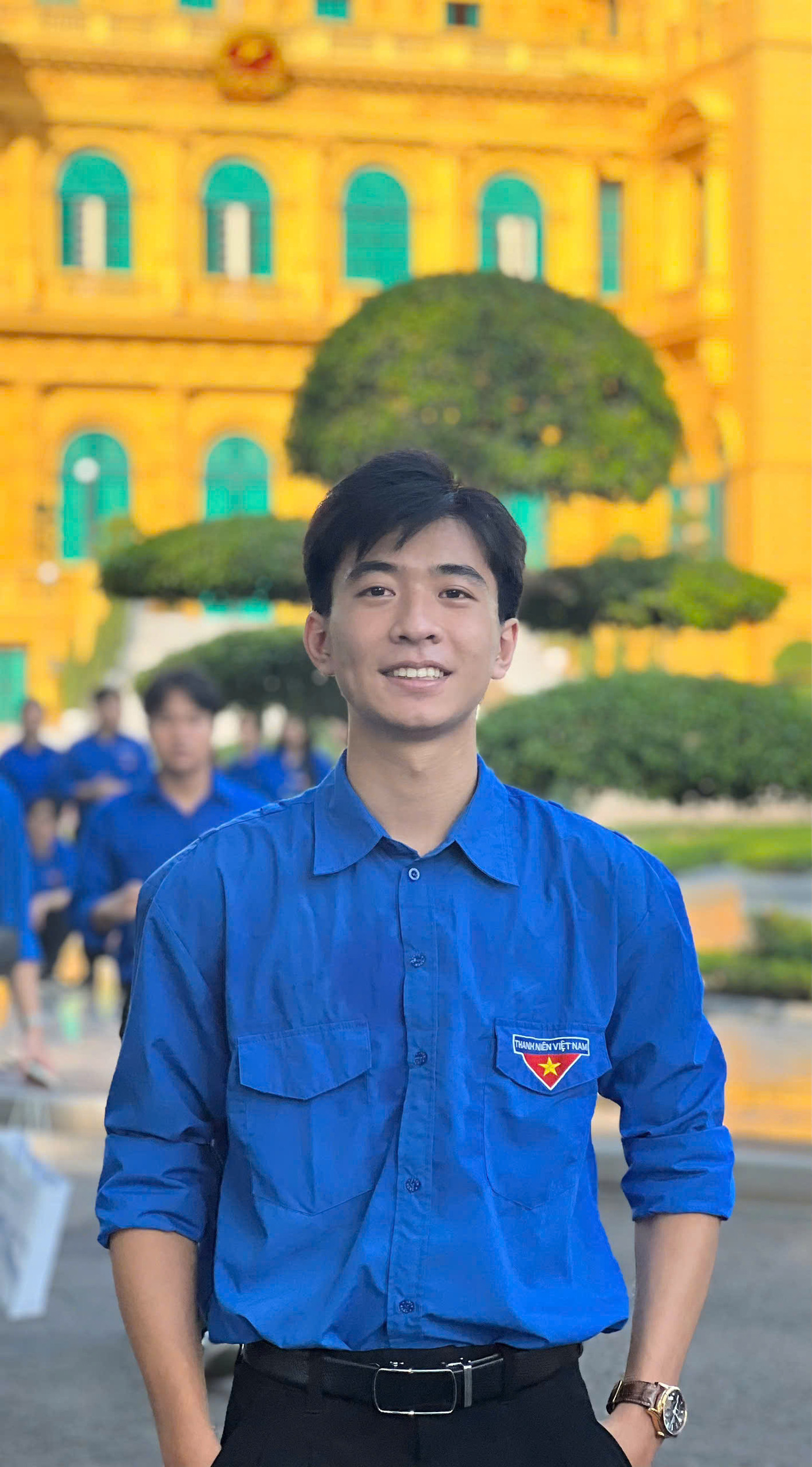 Việt Tùng đang là sinh viên năm 4, ngành Tự động hóa và tin học, Khoa Kỹ thuật và công nghệ, Trường Quốc tế - Đại học Quốc gia Hà Nội.