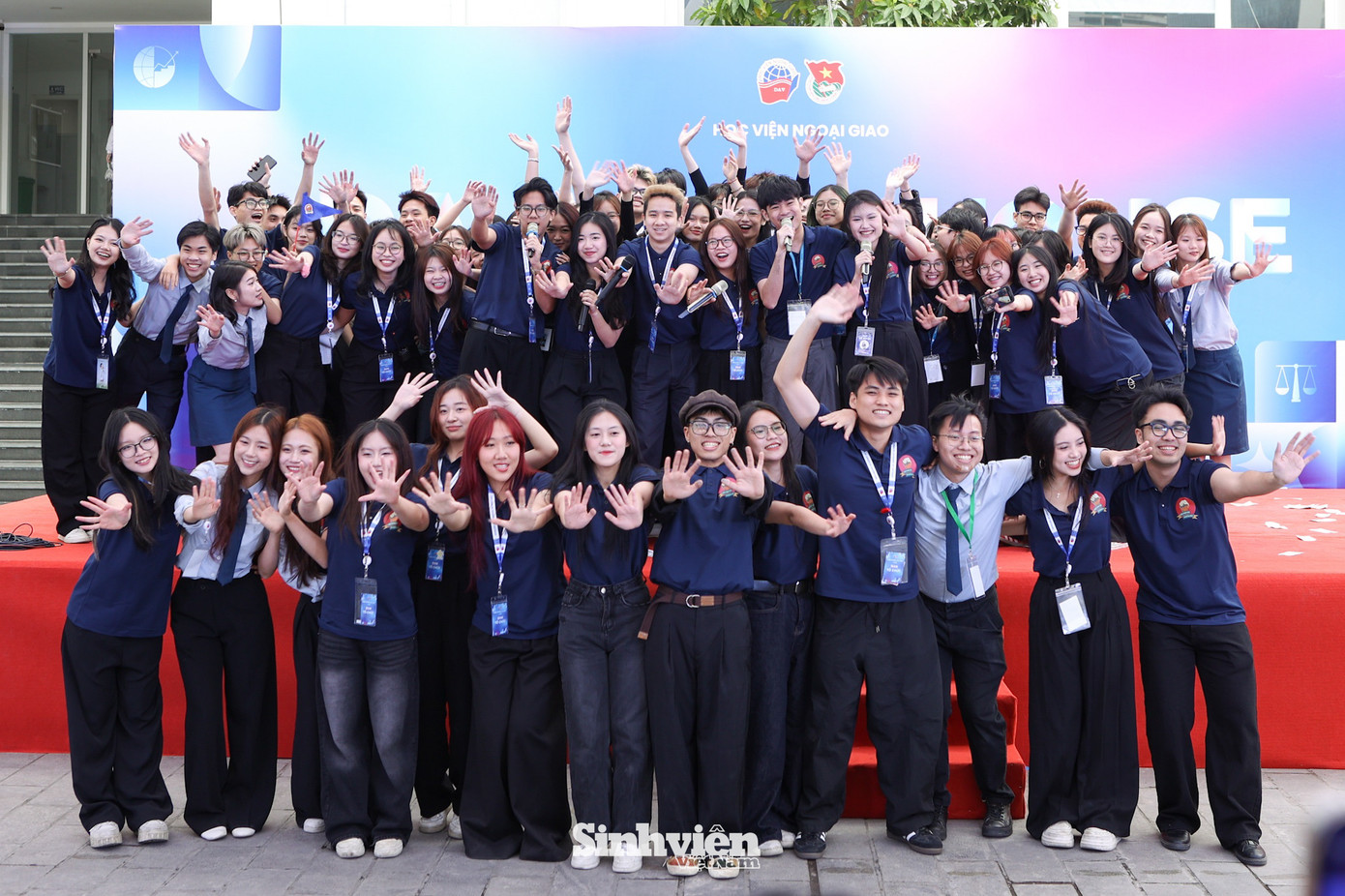 DAV Open House 2025 không chỉ cung cấp thông tin tuyển sinh, mà còn mở ra một hành trình trải nghiệm đầy cảm hứng. Sự kiện đã tiếp thêm động lực, giúp các bạn học sinh tự tin chinh phục kỳ thi Đại học và định hướng rõ ràng cho tương lai học tập tại Học viện Ngoại giao.