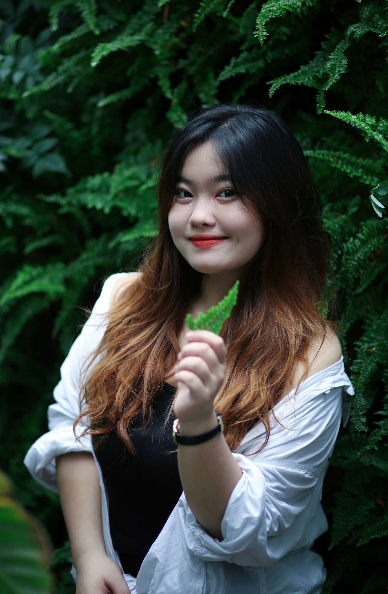 Ngân đang dẫn dắt Đội Sinh viên làm Công tác Xã hội của trường và ghi dấu ấn bởi hàng loạt những hoạt động trong công tác xã hội, tình nguyện của mình.