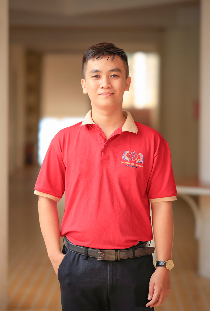 Đặng Việt Tỉnh tốt nghiệp thủ khoa toàn khóa học 2020-2024 tại Trường Đại học Khánh Hòa. Đặng Việt Tỉnh tốt nghiệp thủ khoa toàn khóa học 2020-2024 tại Trường Đại học Khánh Hòa.