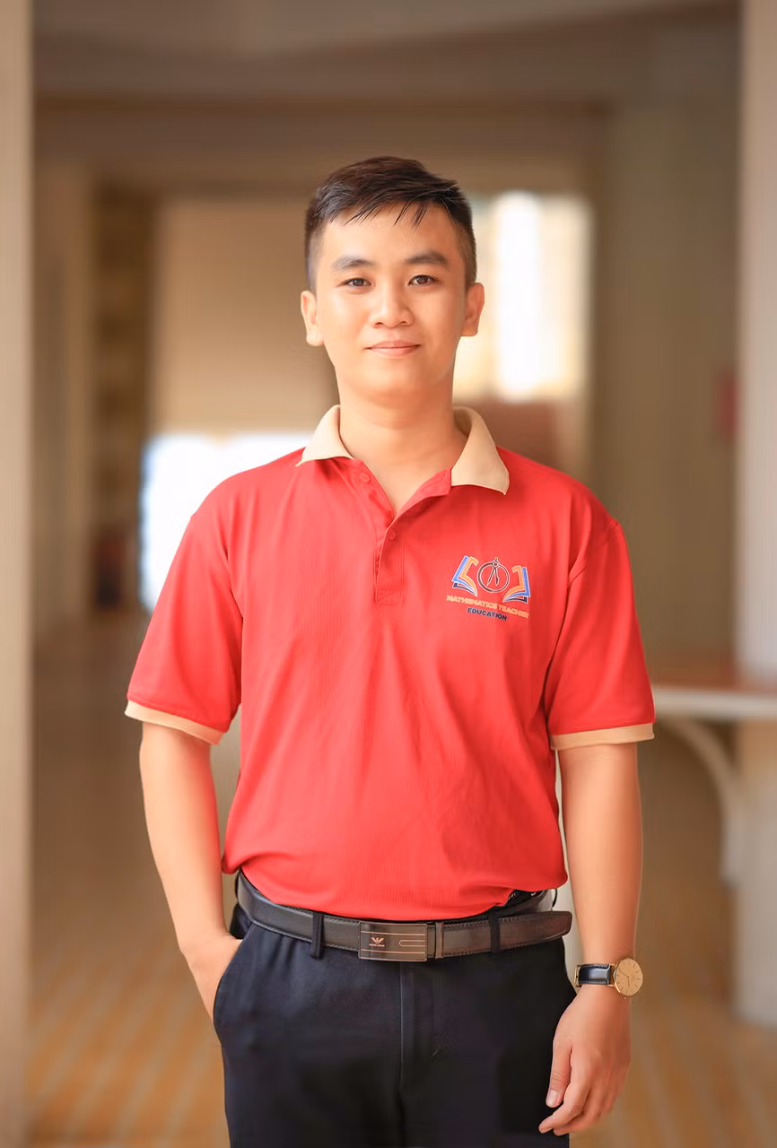 Đặng Việt Tỉnh tốt nghiệp thủ khoa toàn khóa học 2020-2024 tại Trường Đại học Khánh Hòa.