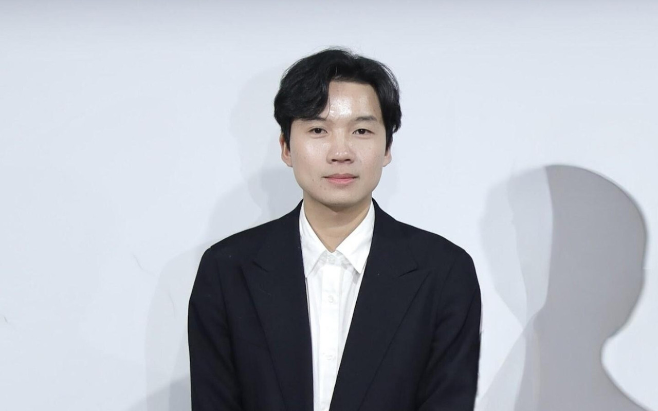 Xuân Thi là tân sinh viên đại học ở tuổi 25. Xuân Thi là tân sinh viên đại học ở tuổi 25.