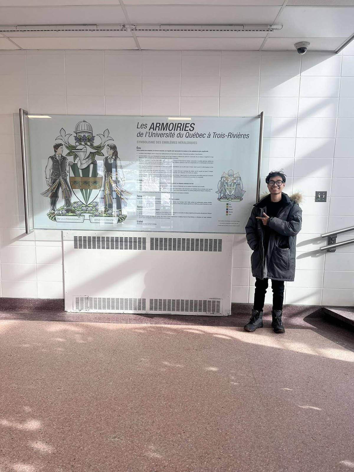 Hình ảnh Hà Quảng tại Đại học Québec tại Trois-Rivières - nơi bạn thực tập. Hình ảnh Hà Quảng tại Đại học Québec tại Trois-Rivières - nơi bạn thực tập.