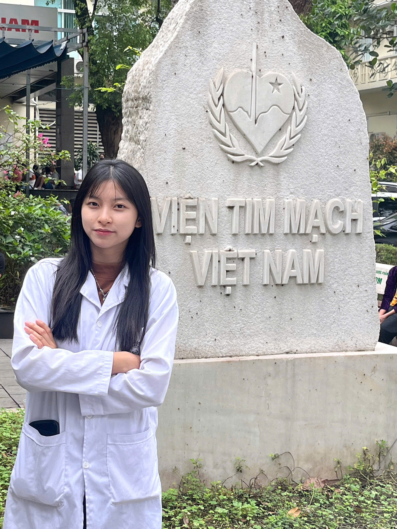 Thu Phương khuyến khích người trẻ, đặc biệt là các bạn sinh viên, nên tham gia các CLB, hội, đội, nhóm để phát huy tôn chỉ “học đi đôi với hành”. Thu Phương khuyến khích người trẻ, đặc biệt là các bạn sinh viên, nên tham gia các CLB, hội, đội, nhóm để phát huy tôn chỉ “học đi đôi với hành”.
