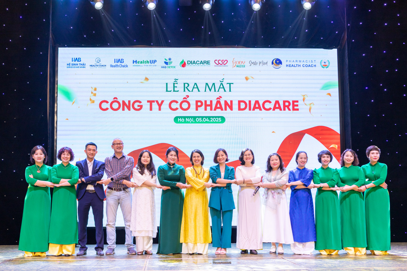 Lễ ra mắt Công ty Cổ phần DIACARE. Lễ ra mắt Công ty Cổ phần DIACARE.