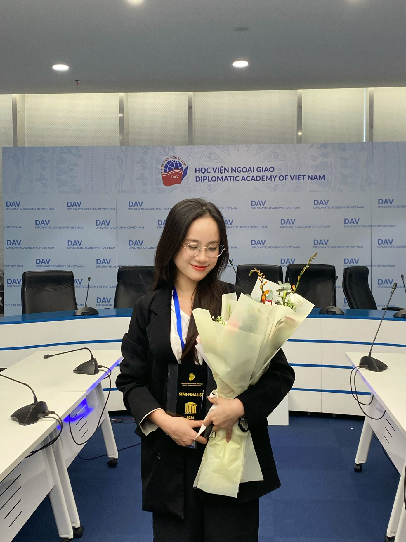 Quý quân cuộc thi DMCC.