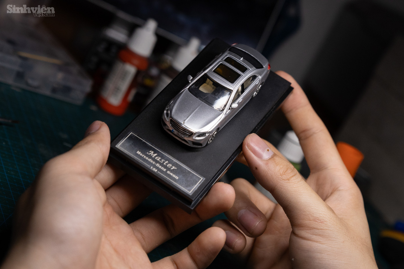 Chiếc xe mô hình đầu tiên thắp lửa đam mê cho Nguyễn Bá Chiến. Chiếc xe mô hình đầu tiên thắp lửa đam mê cho Nguyễn Bá Chiến.
