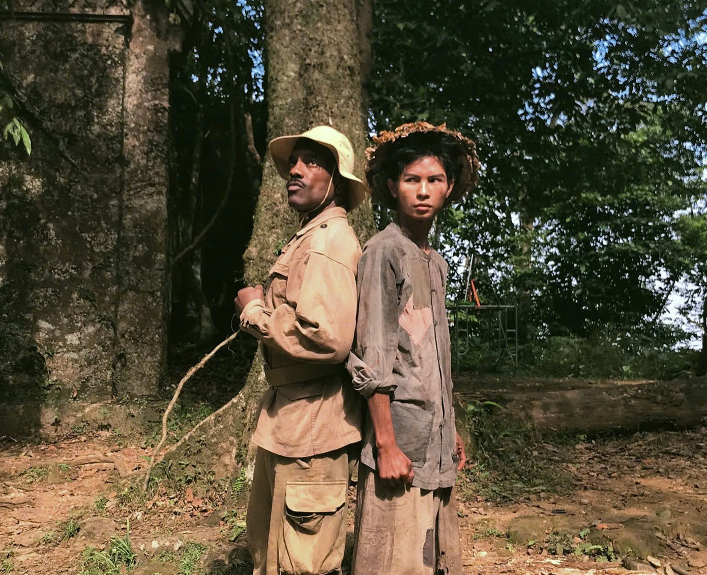 Mạnh Tường (bên phải) luôn trân trọng từng cơ hội dù chỉ là vai phụ hay diễn viên quần chúng. Mạnh Tường (bên phải) luôn trân trọng từng cơ hội dù chỉ là vai phụ hay diễn viên quần chúng.